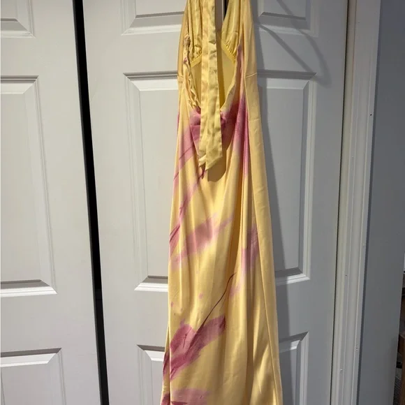 Yellow and Pink Halter Dress - Picture 4 of 4